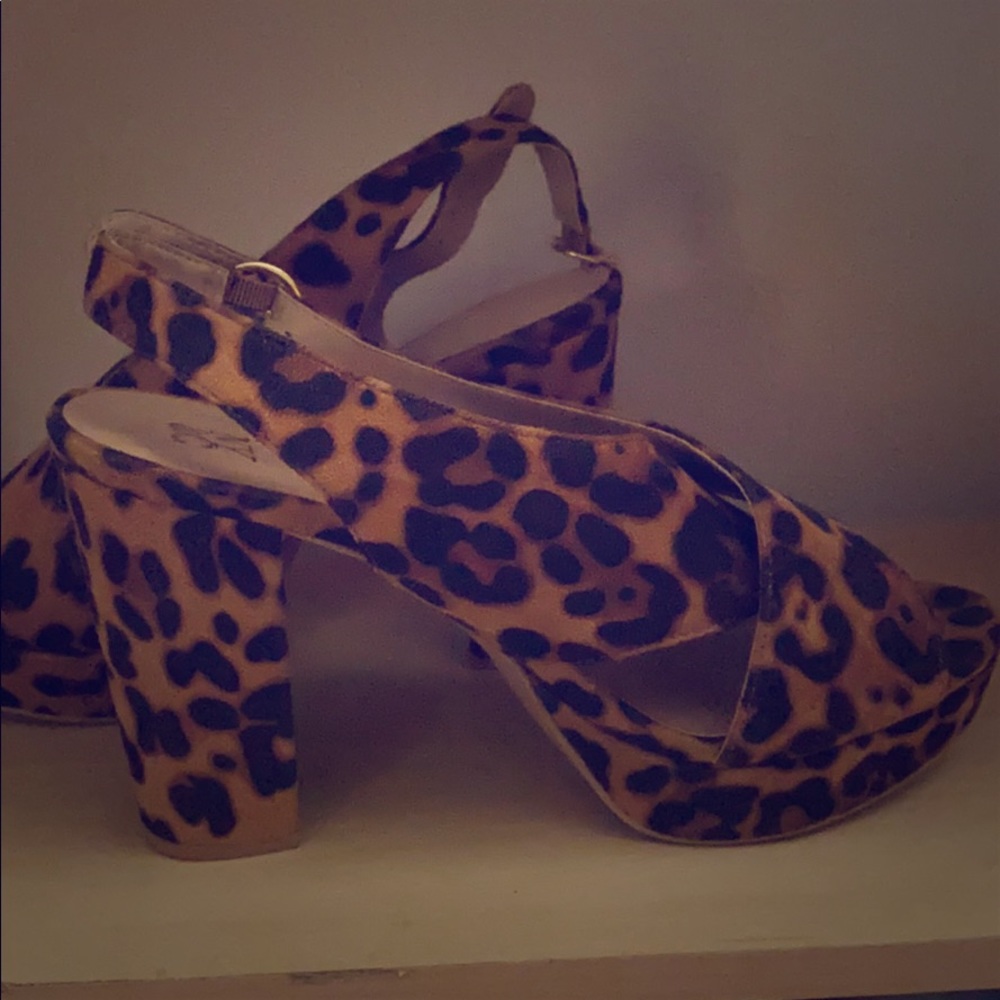 Cheetah print platform chunky heels
